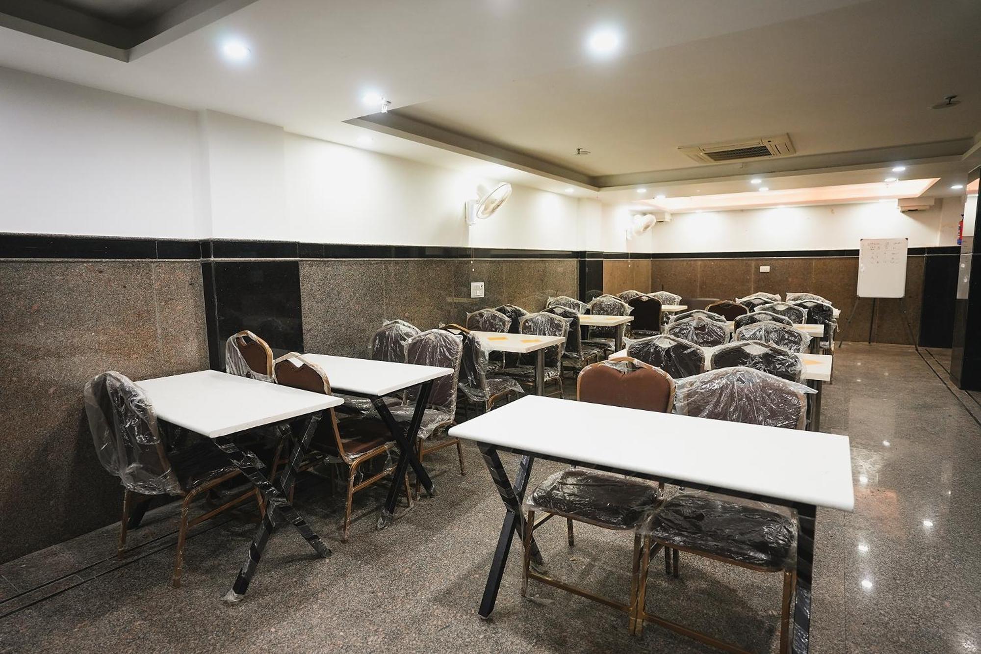 Hotel Kabir Palace Karol Bagh Нью-Дели Экстерьер фото